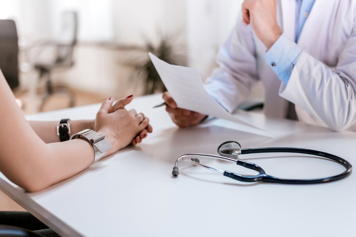 Hable con su proveedor de atención médica sobre las pruebas cognitivas